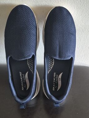 Skechers Slip-On Mesh Sneakers in Navy Blue